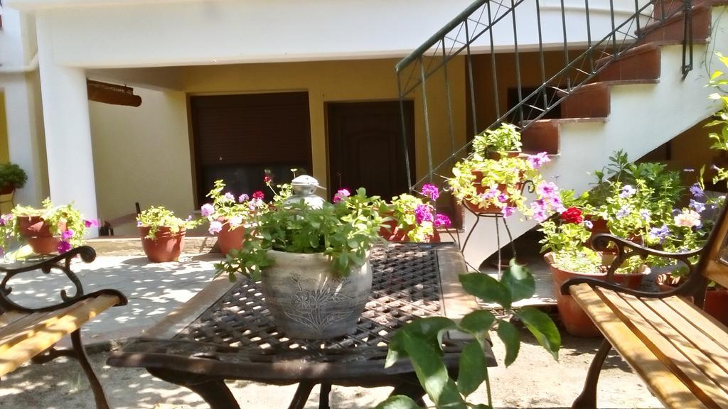 Natalia'S Apartments Нікіті Екстер'єр фото