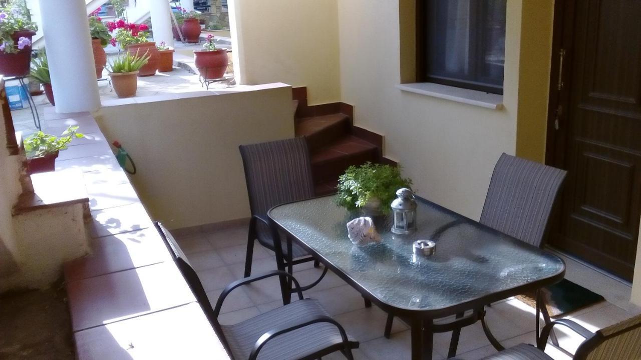 Natalia'S Apartments Нікіті Екстер'єр фото